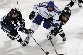 九游体育入口-阿扎伦卡乱入快船赛场？比分领先却遭逆转，跨界热议炸锅！